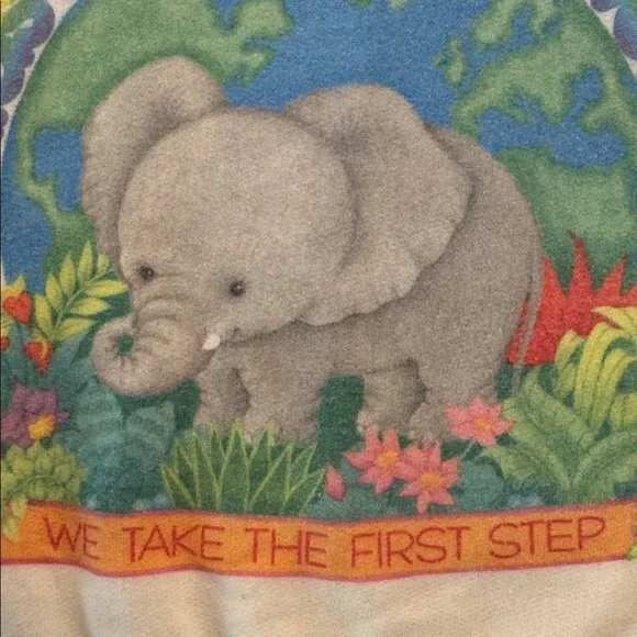 Vintage! Kids White Cotton-Blend Crew “Kids For a Caring World”, sz S - Picture 2 of 9